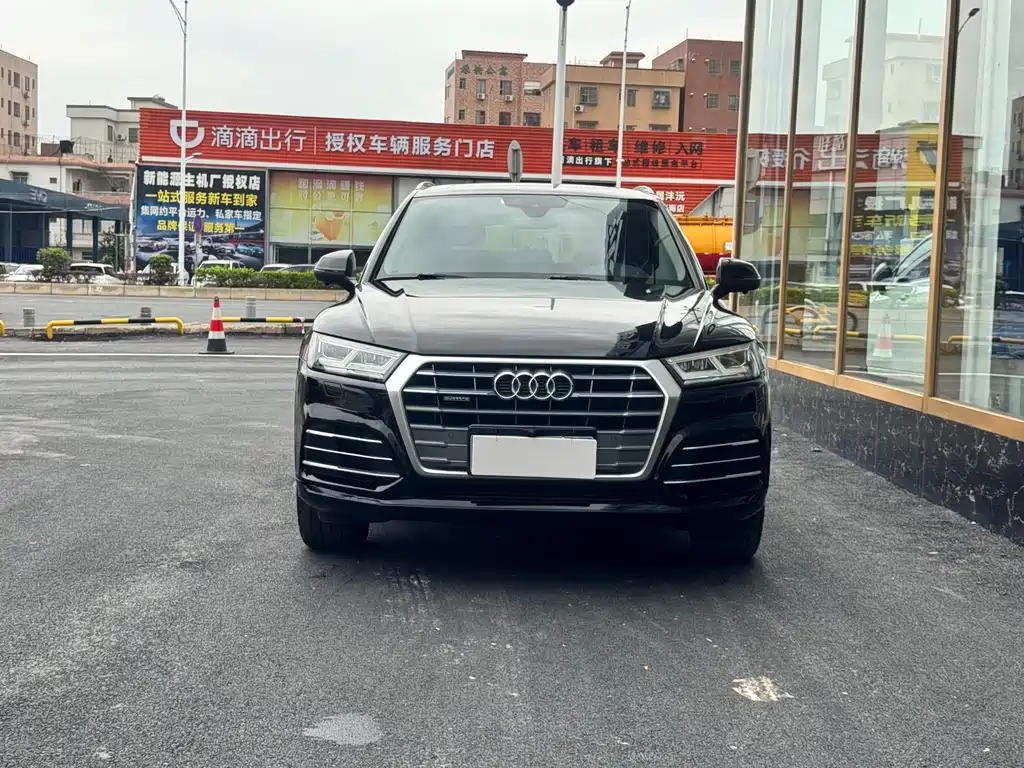 Audi Q5L 2018 — фото 17
