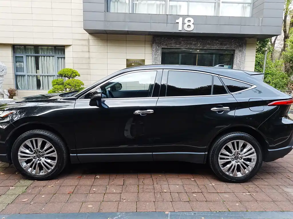 Toyota Harrier 2022 — фото 5