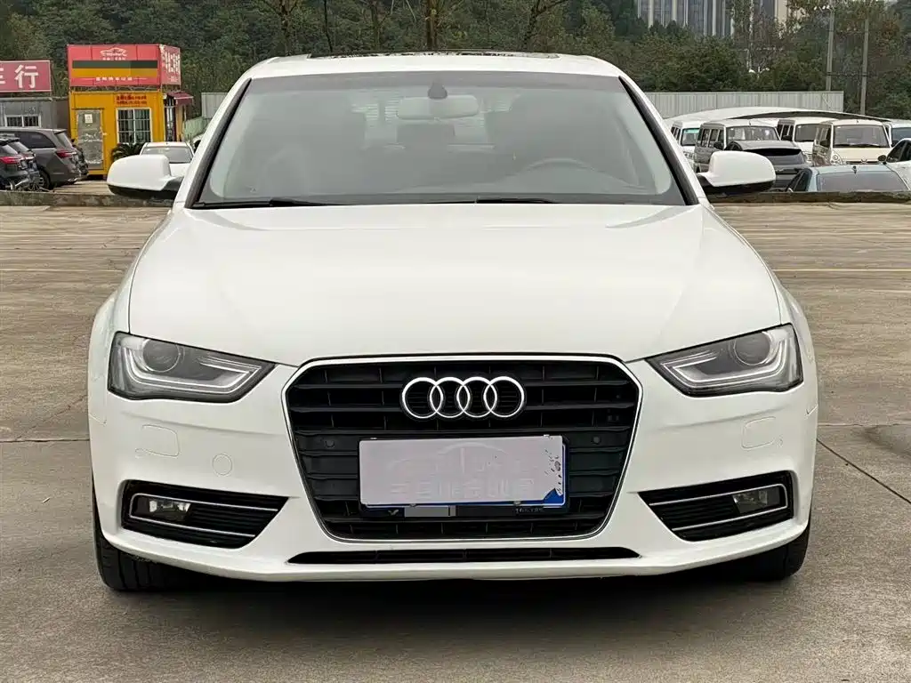 Audi A4L 2013 — фото 2
