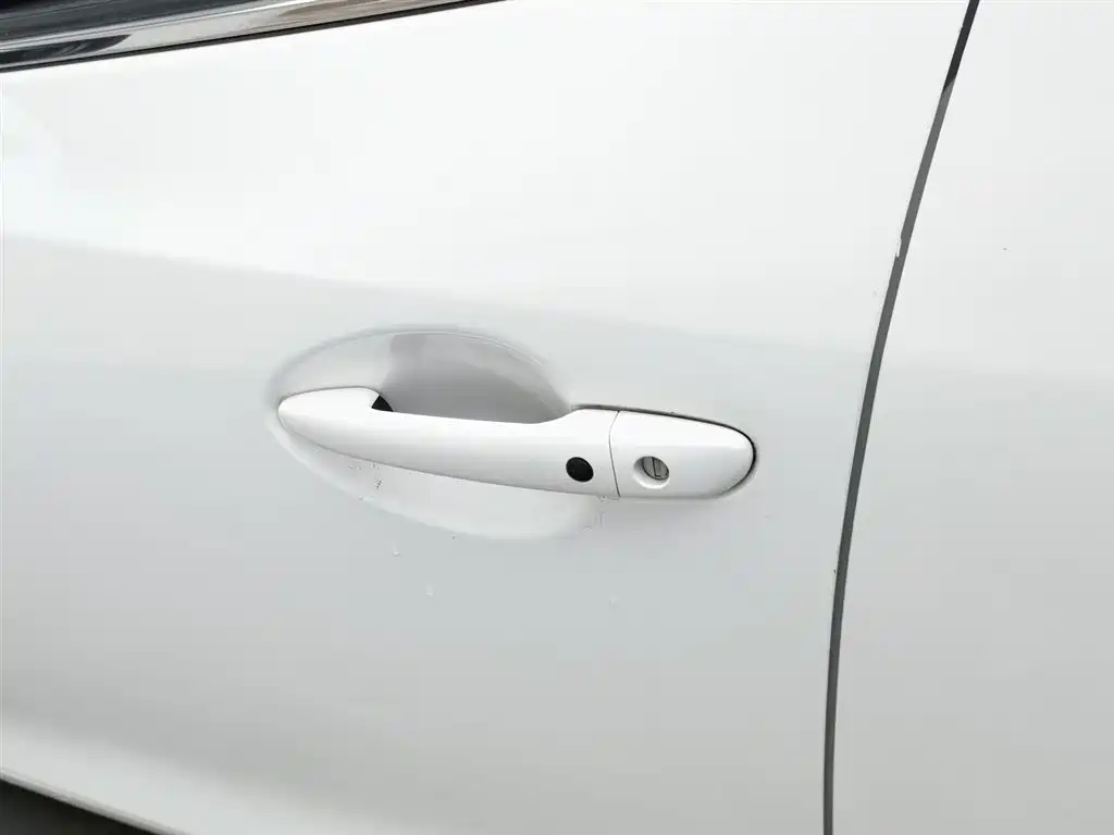 Mazda 3 Axela 2019 — фото 18