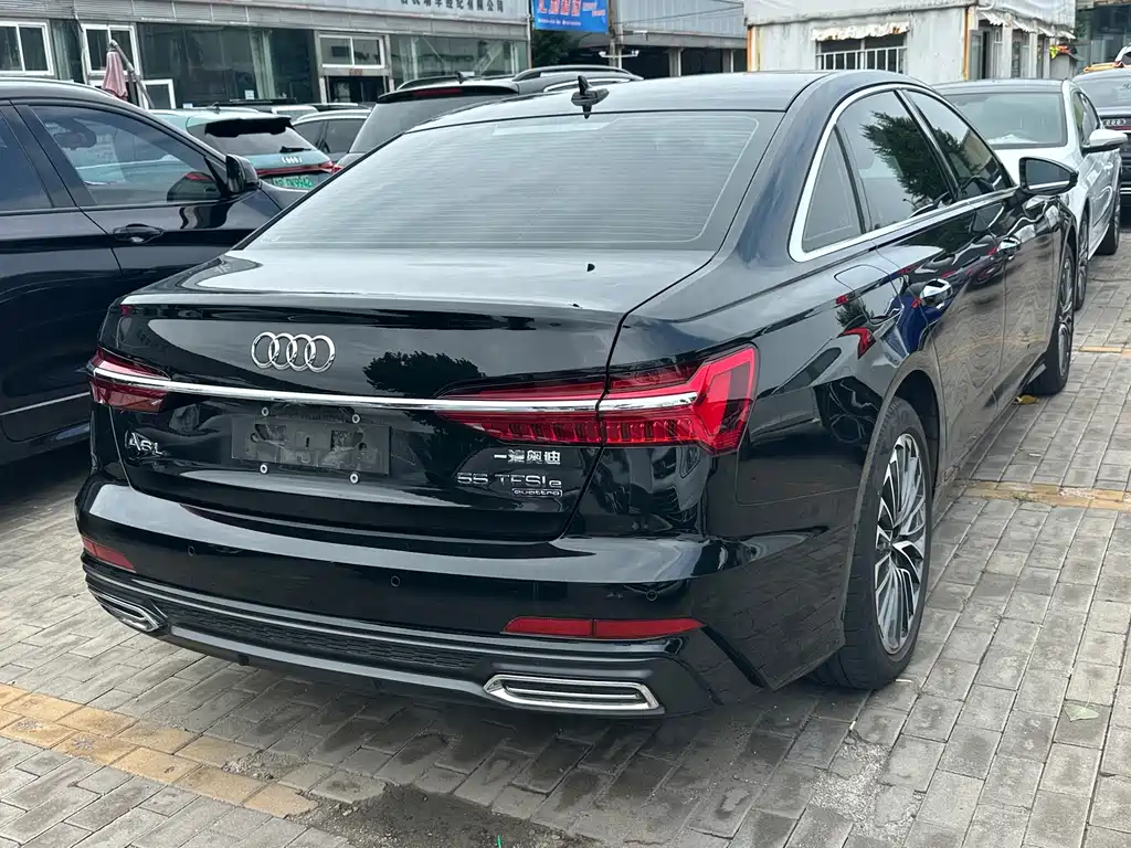 Audi A6L New Energy 2023 — фото 10