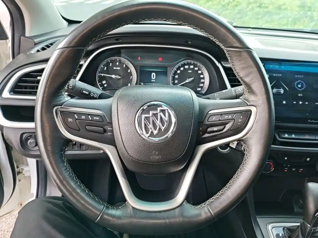 Buick Excelle GT 2018 — фото 11