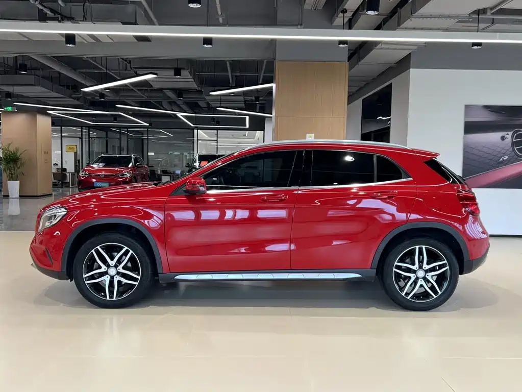 Mercedes-Benz GLA 2016 — фото 3