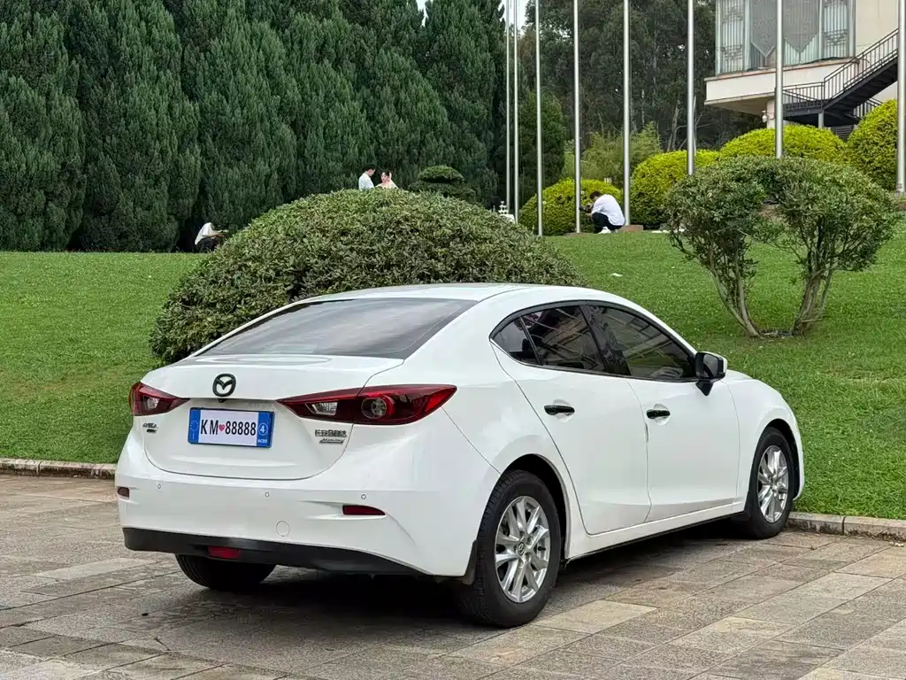Mazda 3 Axela 2018