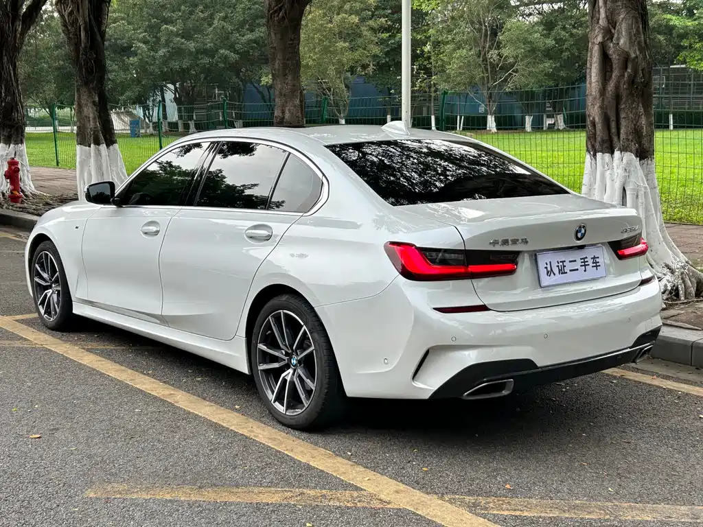BMW 3 Series 2021 — фото 12