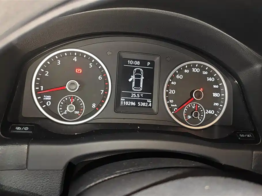 Volkswagen Tiguan 2018 — фото 14