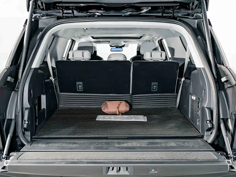 Lincoln Navigator 2025 — фото 26