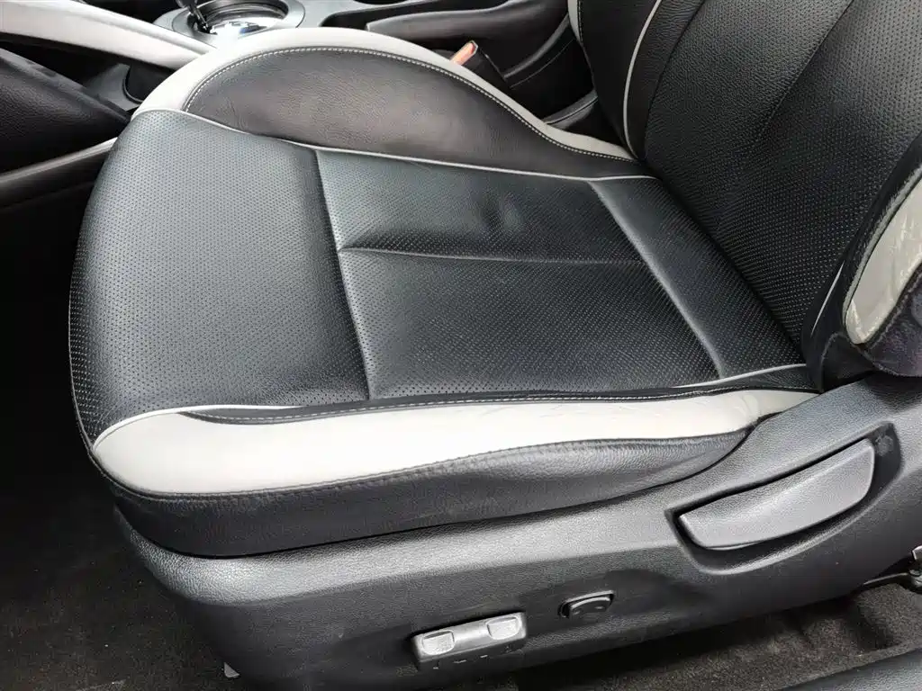 Hyundai Veloster 2015 — фото 20