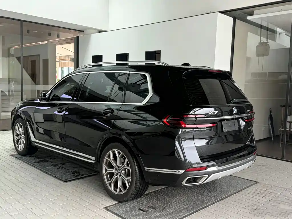 BMW X7 2024 — фото 3