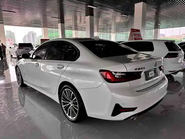 BMW 3 Series 2021