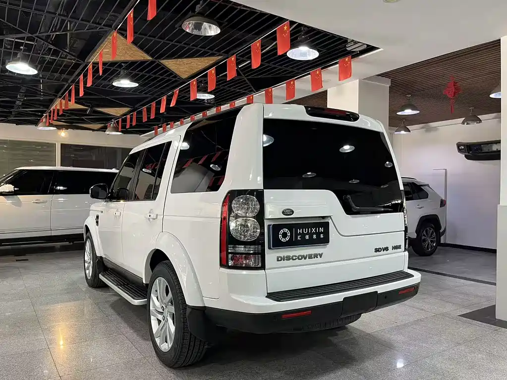 Land Rover Discovery 2017 — фото 15