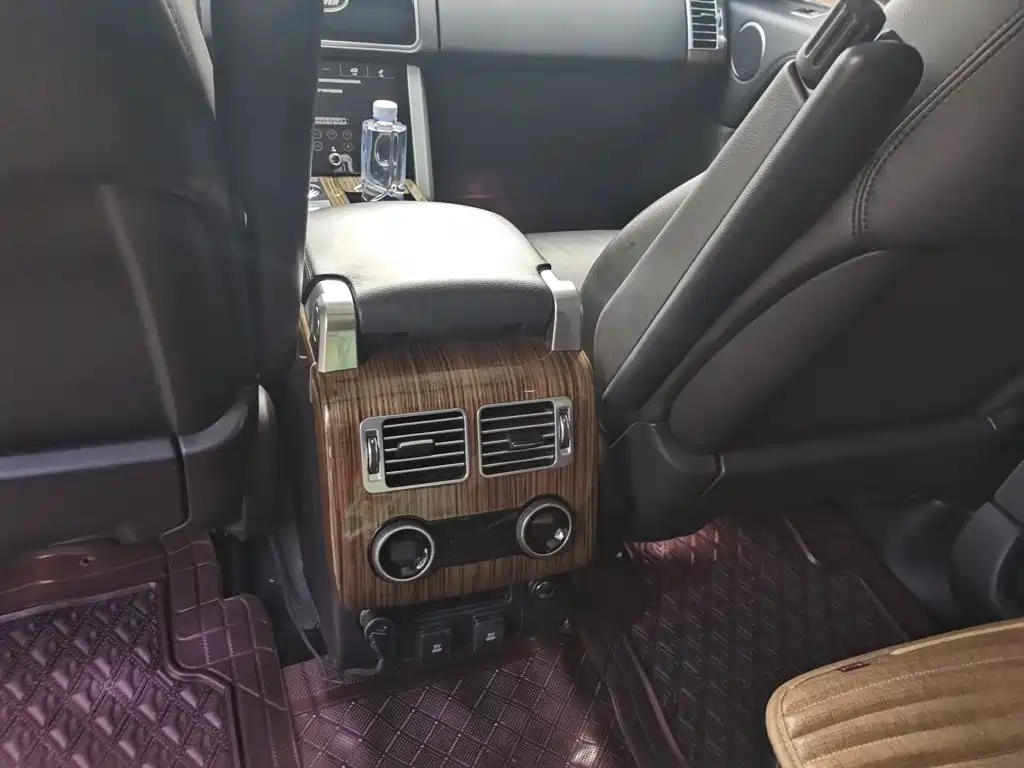 Land Rover Range Rover 2018 — фото 13