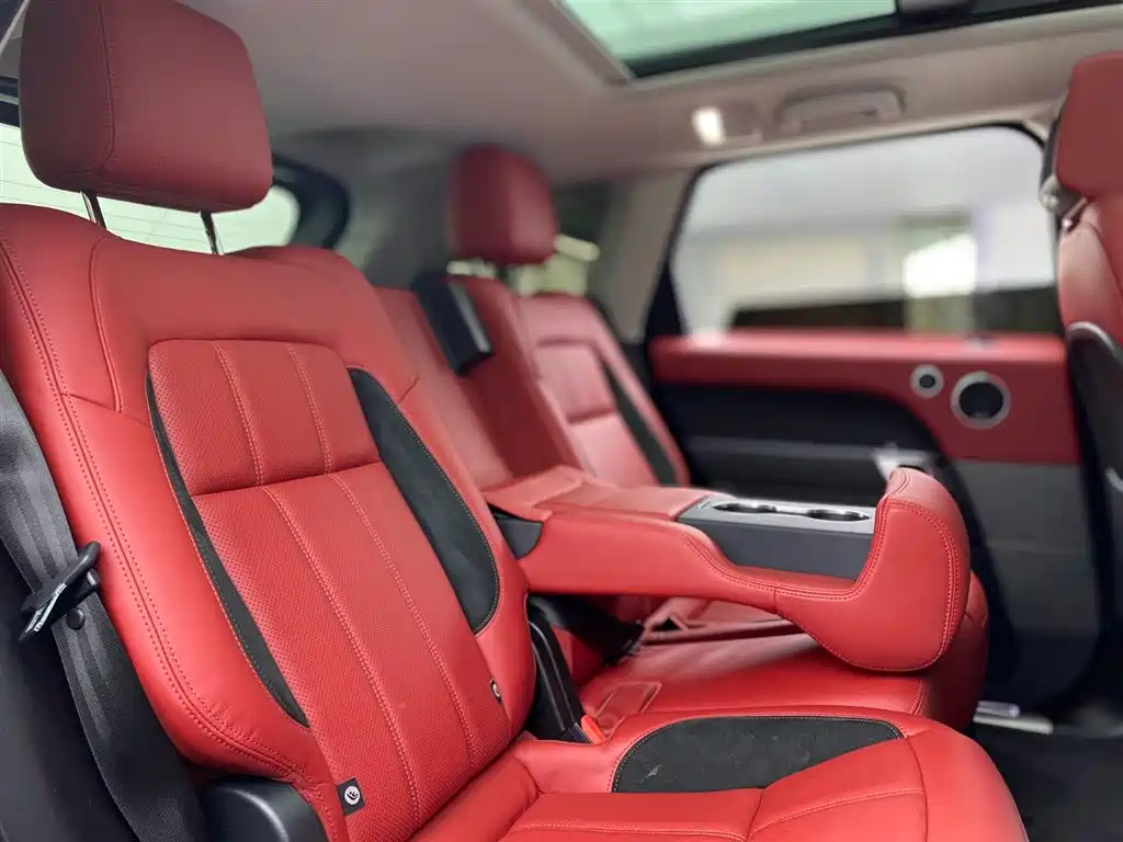 Land Rover Sport 2020 — фото 12