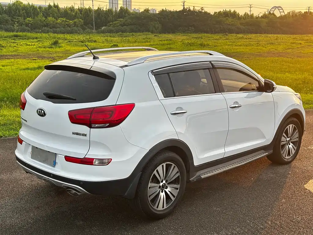 Kia Sportage 2016 — фото 12