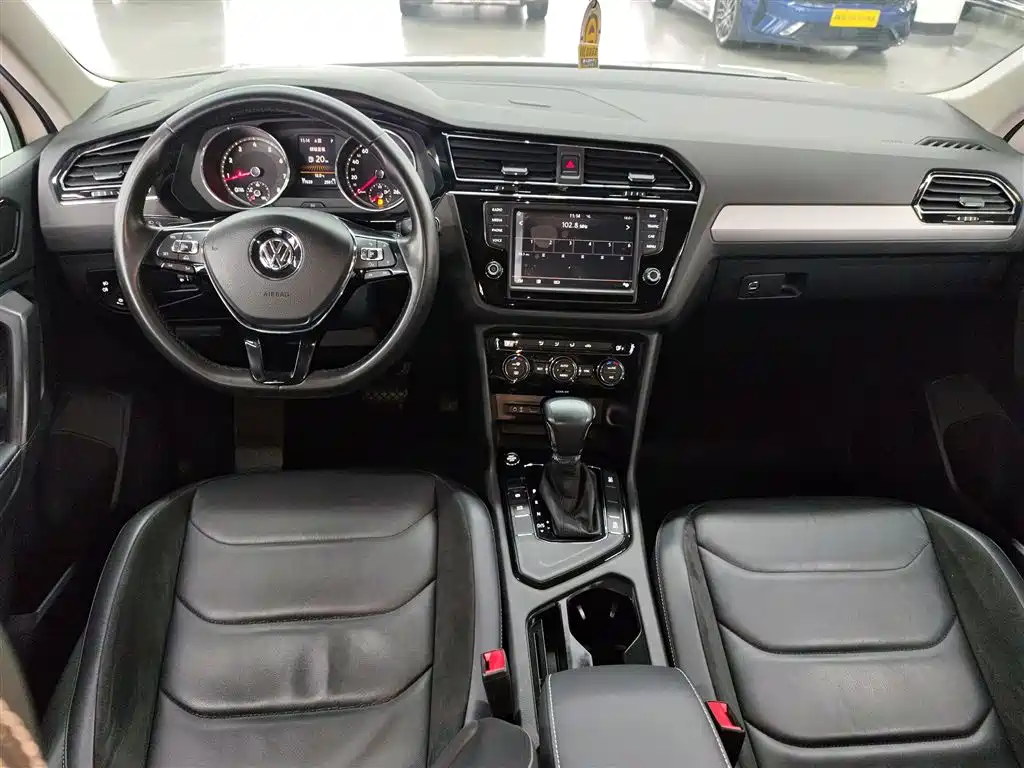 Volkswagen Tiguan L 2018 — фото 13