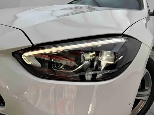 Mercedes-Benz C-Class 2022