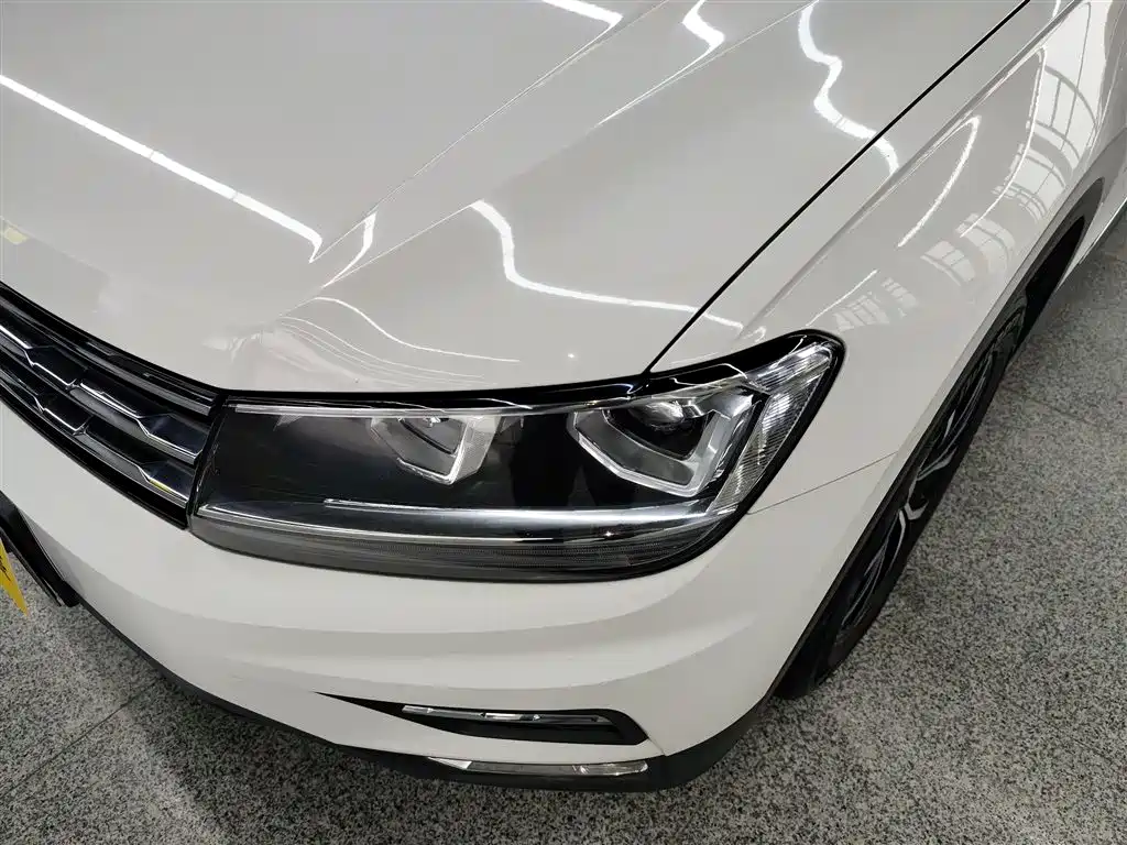 Volkswagen Tiguan L 2018 — фото 24