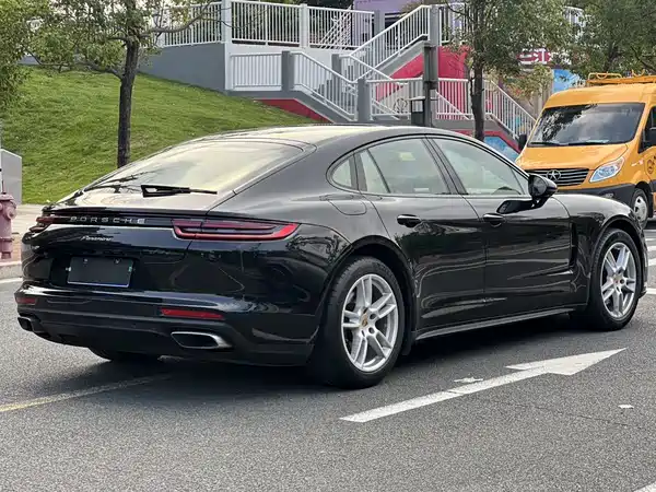 Porsche Panamera 2017