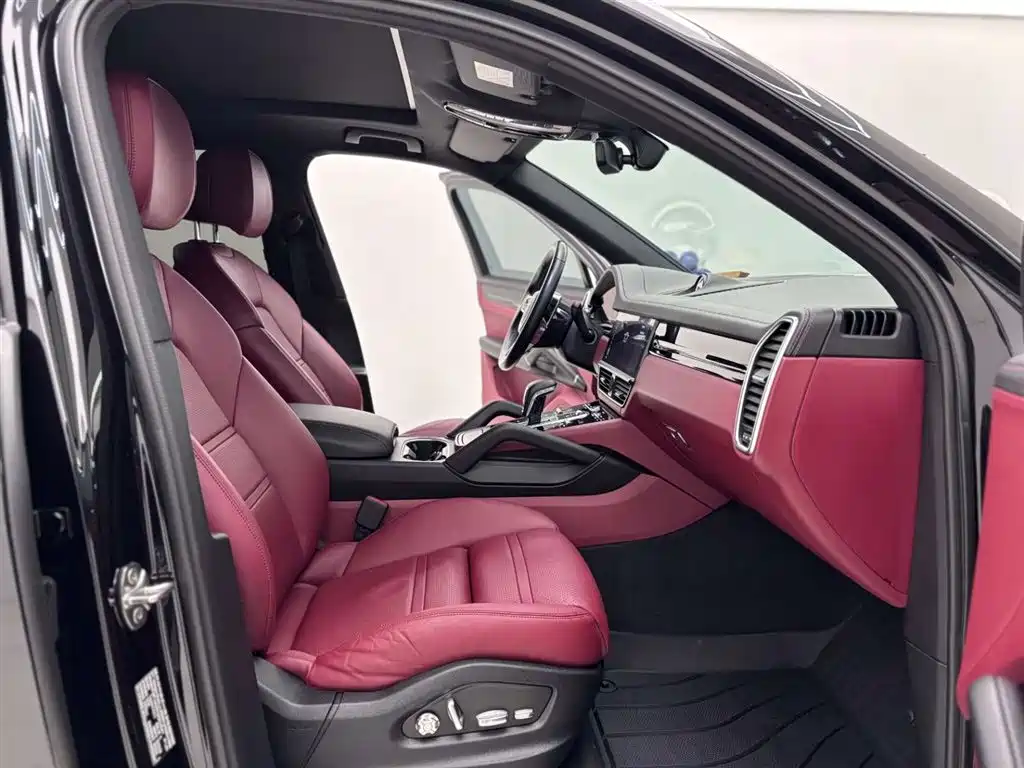Porsche Cayenne 2019 — фото 15