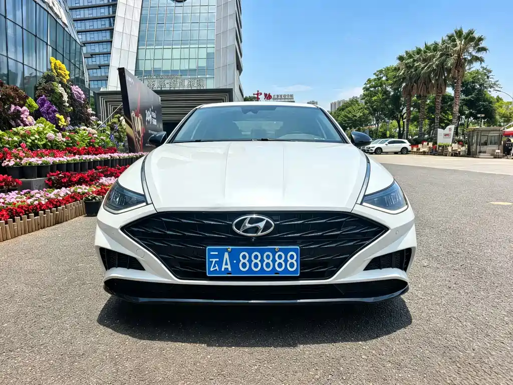 Hyundai Sonata 2021 — фото 2