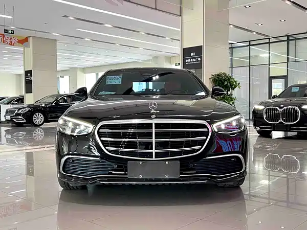 Mercedes-Benz S-Class 2023