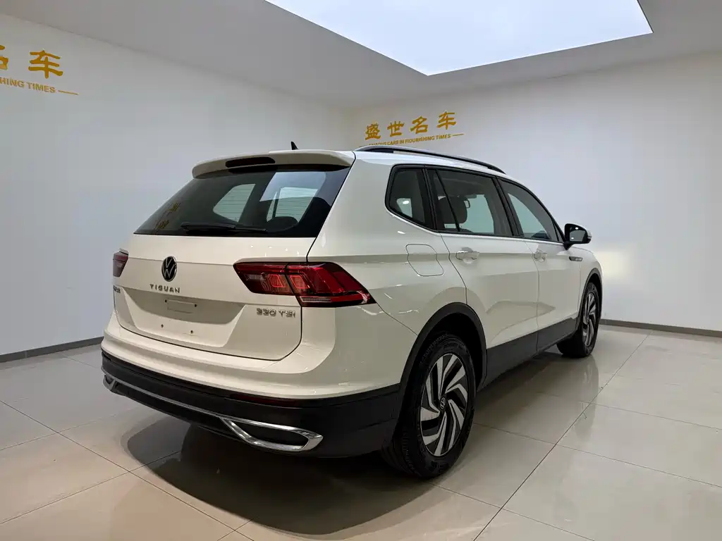 Volkswagen Tiguan L 2022 — фото 15