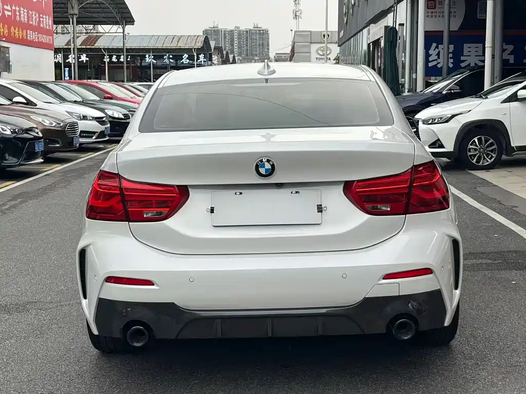 BMW 1 Series 2022