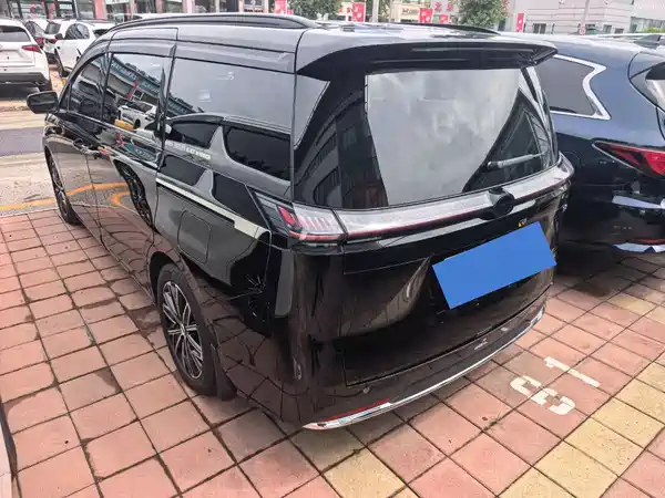 GAC Trumpchi E8 PHEV 2024