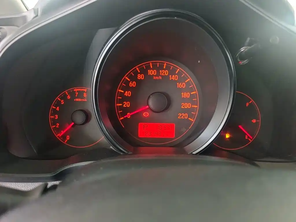 Honda Fit 2016 — фото 12