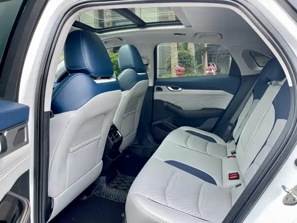 Geely Xingrui 2021