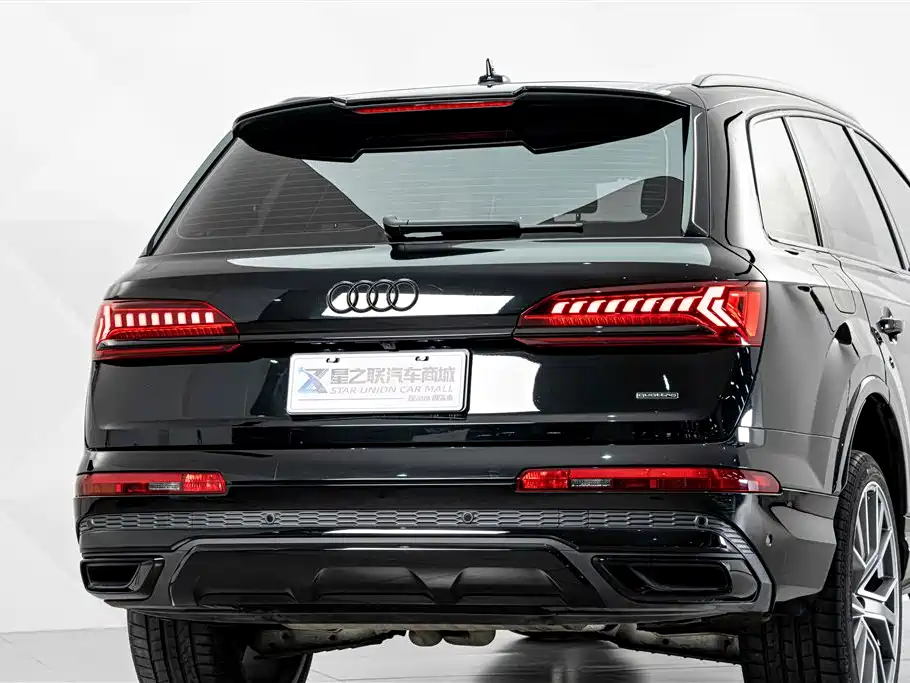 Audi Q7 2023 — фото 7