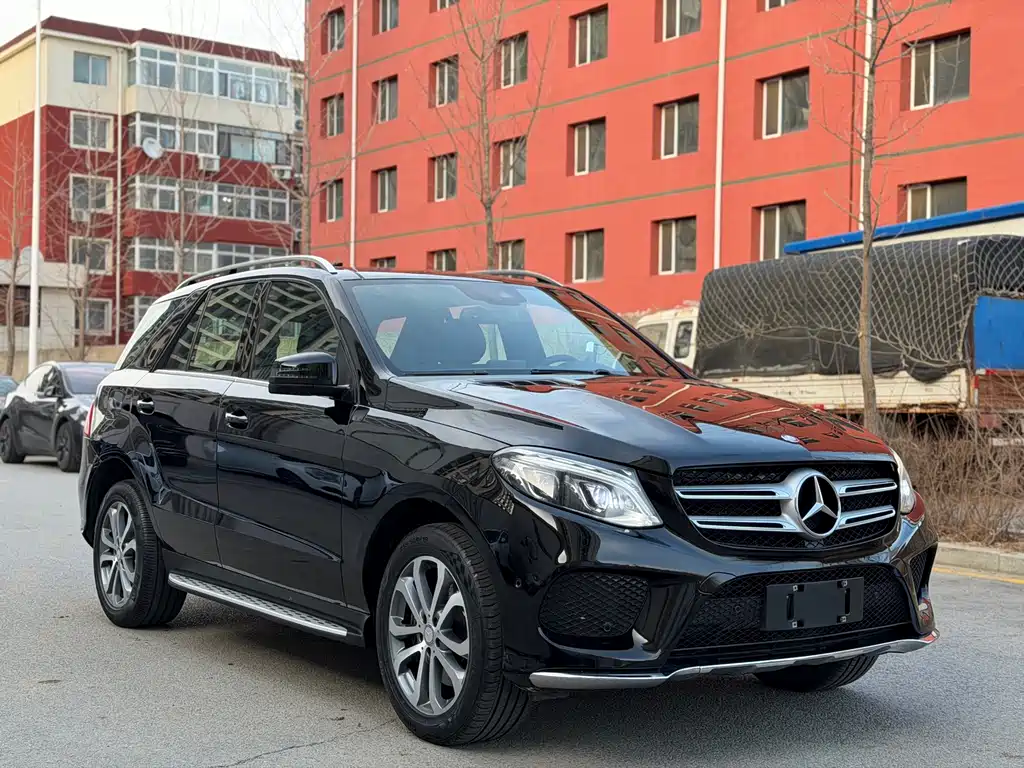 Mercedes-Benz GLE 2016 — фото 3