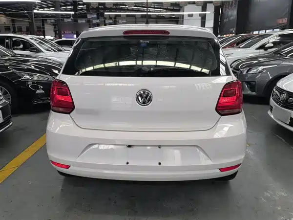 Volkswagen Polo 2016