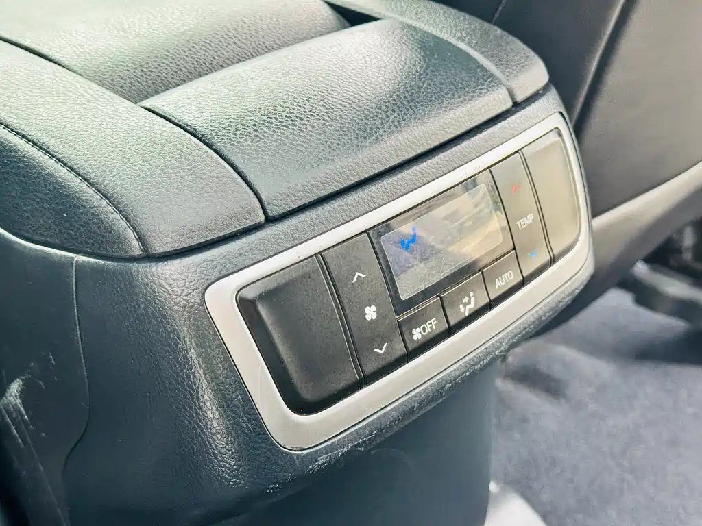Toyota Highlander 2016 — фото 18