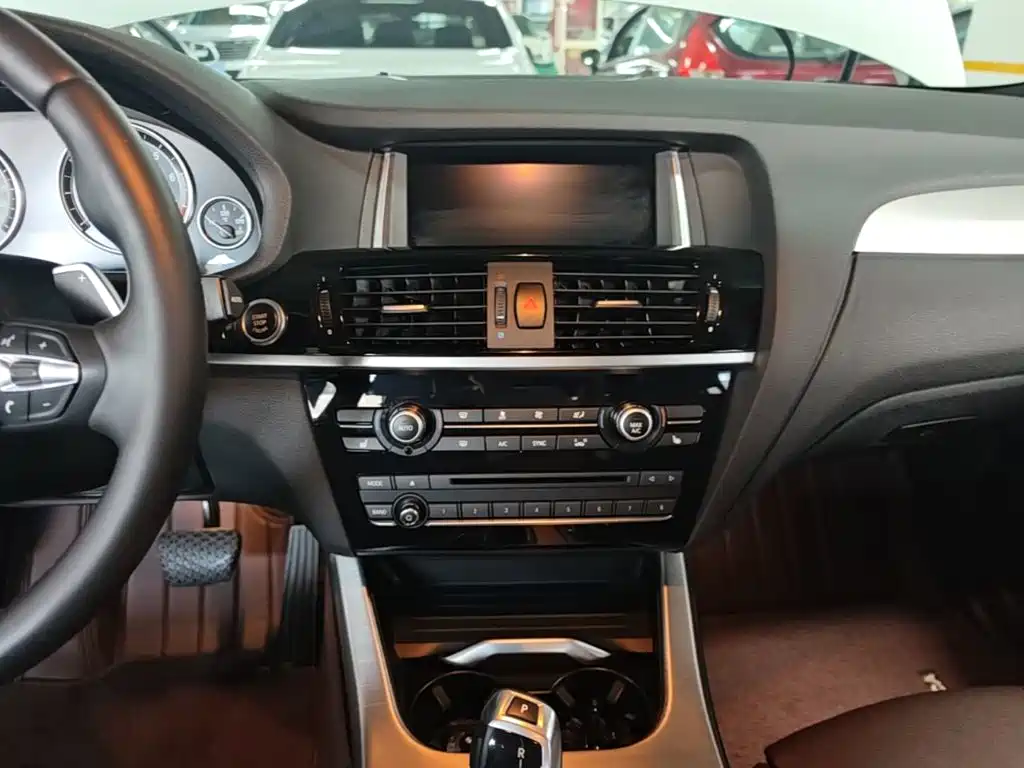 BMW X4 2017 — фото 13