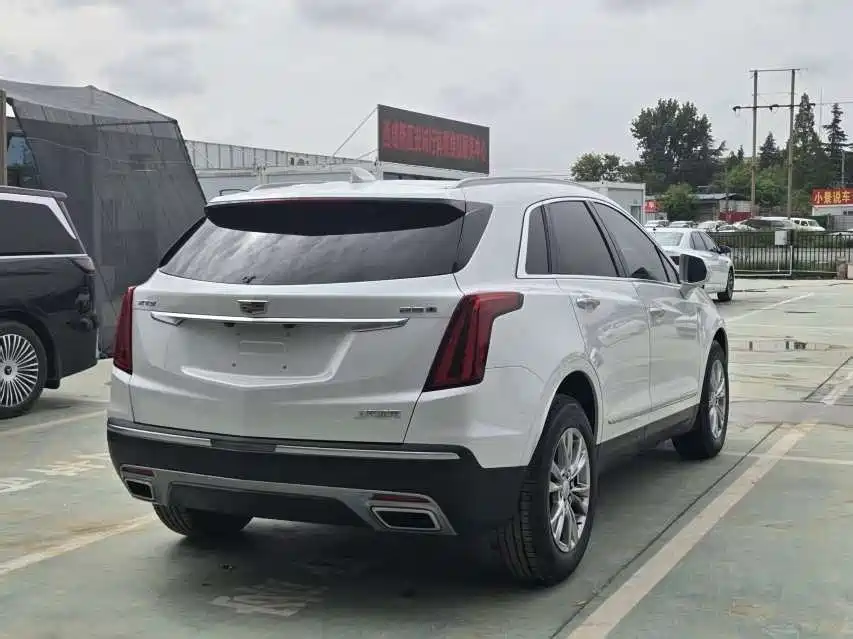 Cadillac XT5 2020 — фото 24