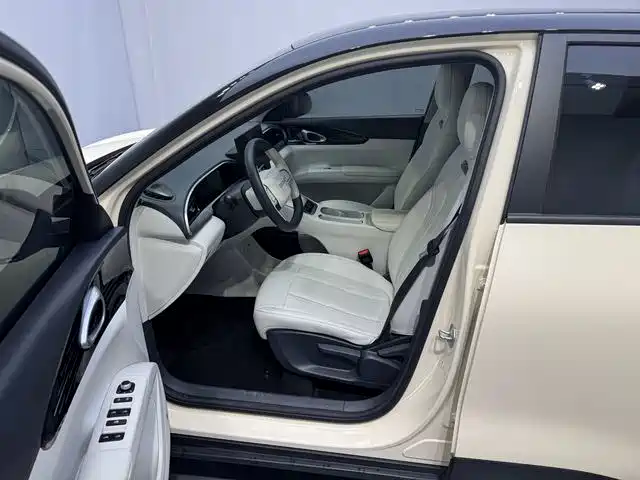 Geely Galaxy Starwish 2025 — фото 11