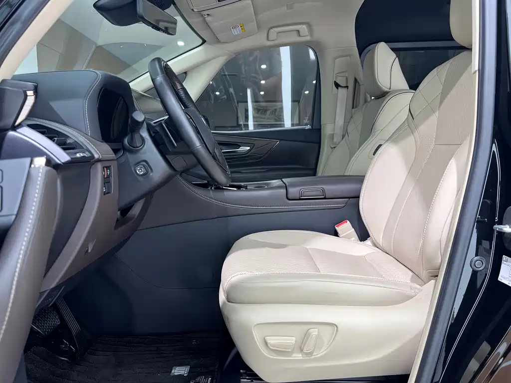 Toyota Vellfire 2024 — фото 14