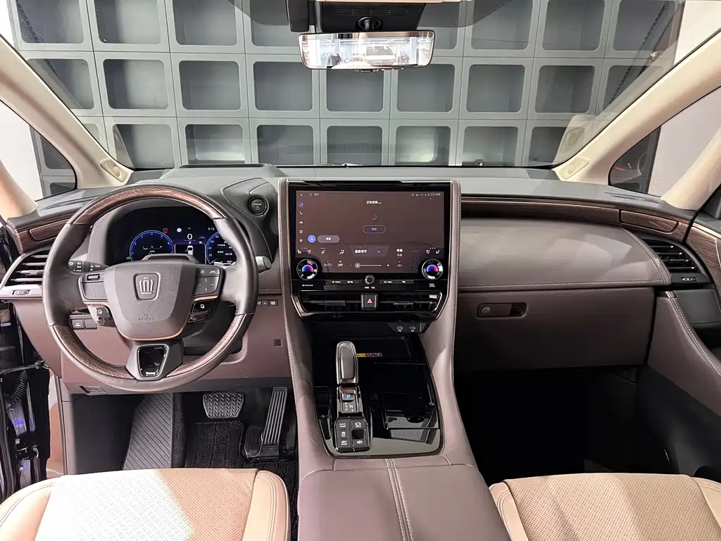 Toyota Vellfire 2024 — фото 28