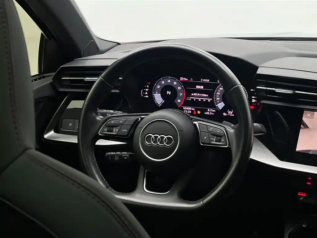 Audi A3 2022 — фото 18