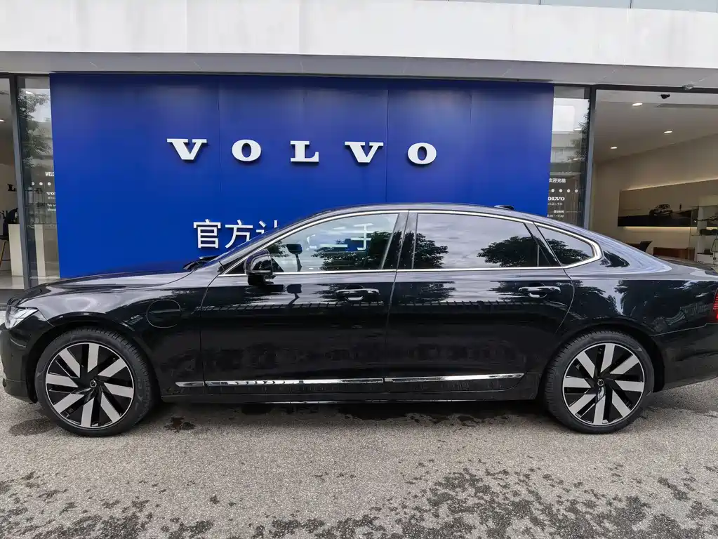 Volvo S90 PHEV 2024 — фото 2