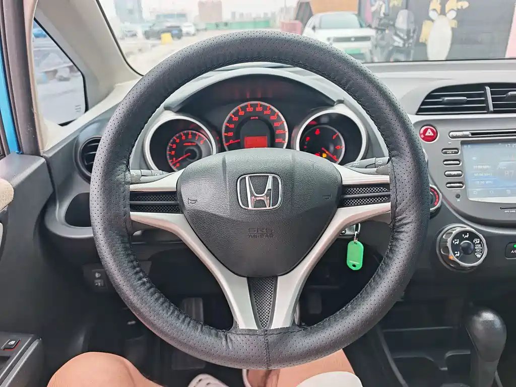 Honda Fit 2014 — фото 11