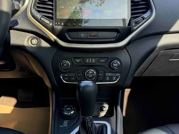 Jeep Cherokee 2016