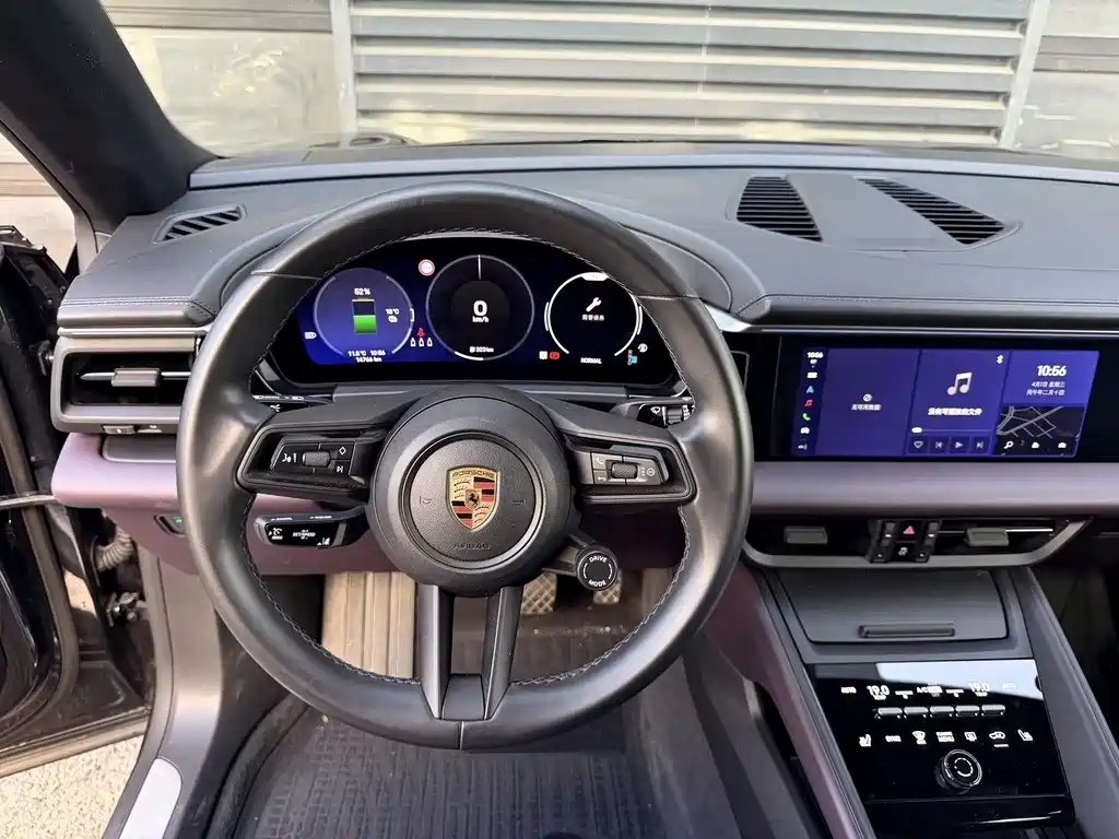 Porsche Macan EV 2025 — фото 14
