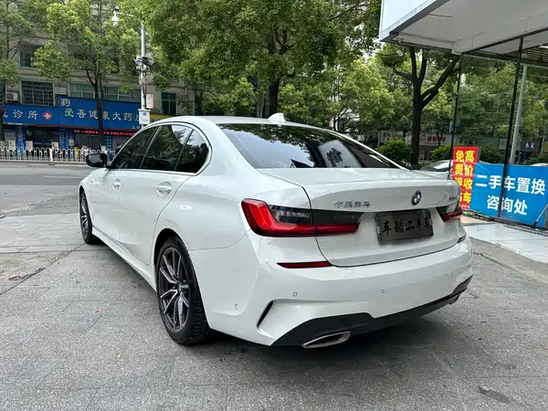 BMW 3 Series 2021