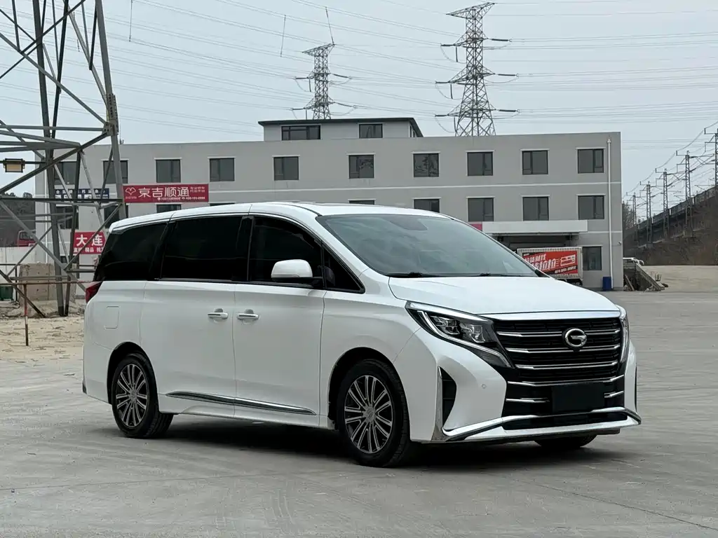 GAC Motor Trumpchi M8 2021 — фото 3