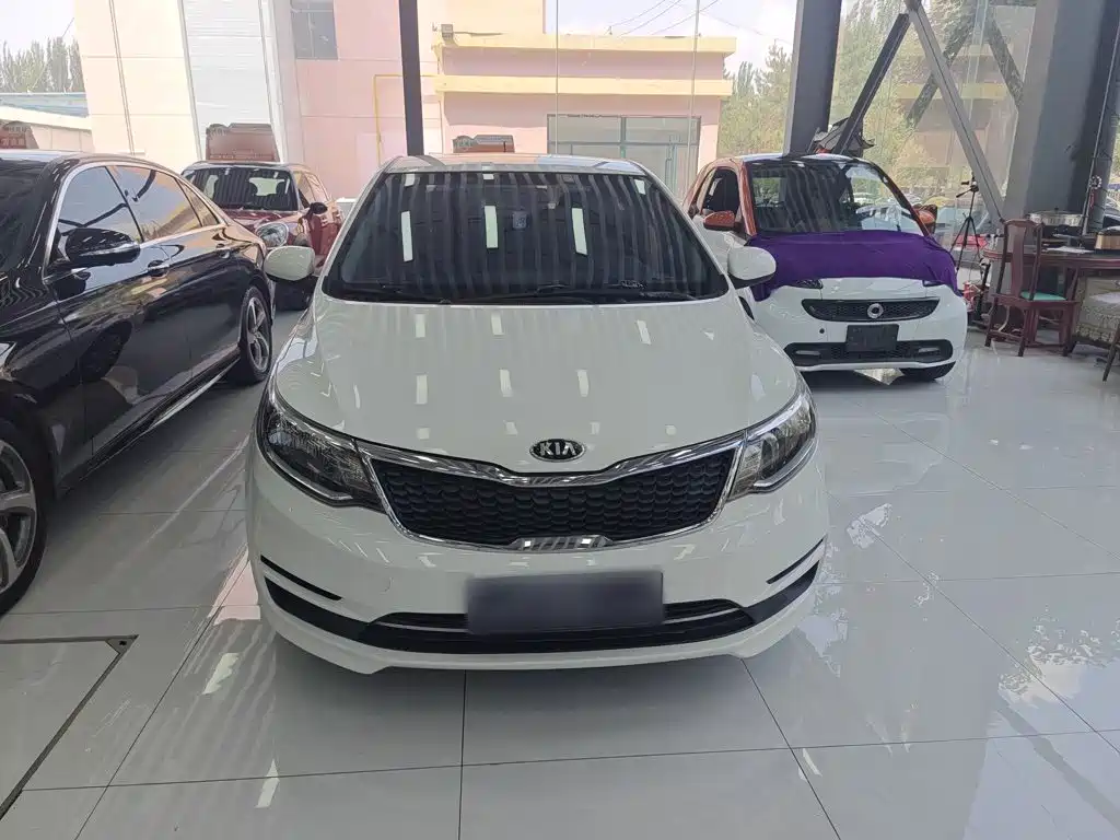 Kia K2 2016 — фото 10