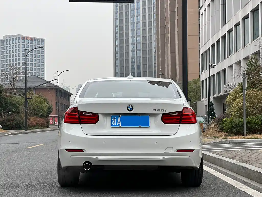 BMW 3 Series 2015