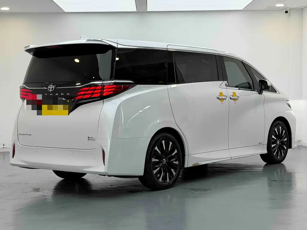 Toyota Alphard 2024 — фото 4