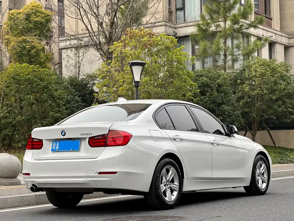 BMW 3 Series 2015